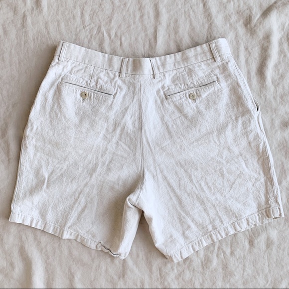 ‼️SOLD‼️Vintage beige linen cotton pleated bermuda shorts trouser high rise - Picture 2 of 8